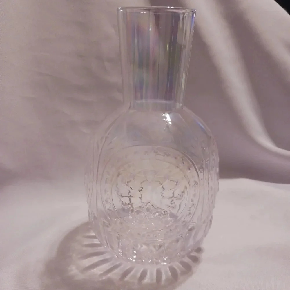 Iridiscent crystal  water carafe bedsisde - Picture 3 of 5